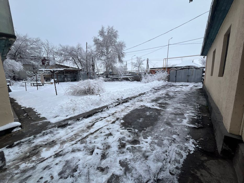 Продам дом с большим участком