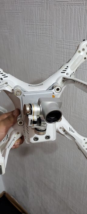 Продам дрон gji phantom advanced