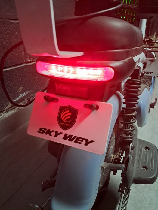 Скутер 2024 года.