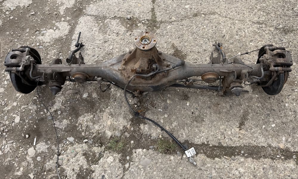 Punte spate / Grup spate Mercedes X Class W470, Nissan Navara