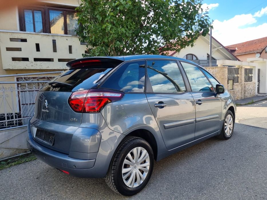 Vând Citroen C4 Picasso Facelift Motor 1.6 HDi an 2010 euro 5