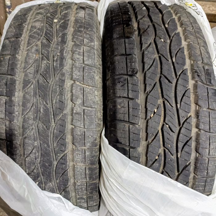 Шины  265/65R17 комплект