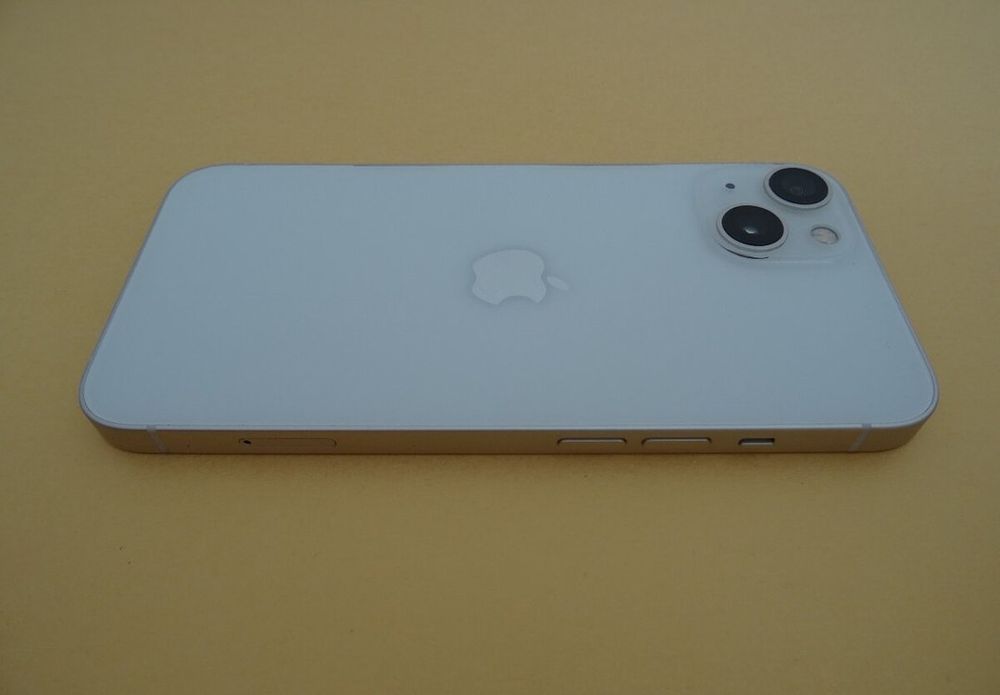 iPhone 13 256GB - 100% батерия, гаранция, пълен комплект