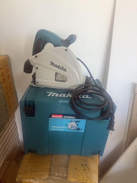Погружная пила Makita SP6000J SP6000