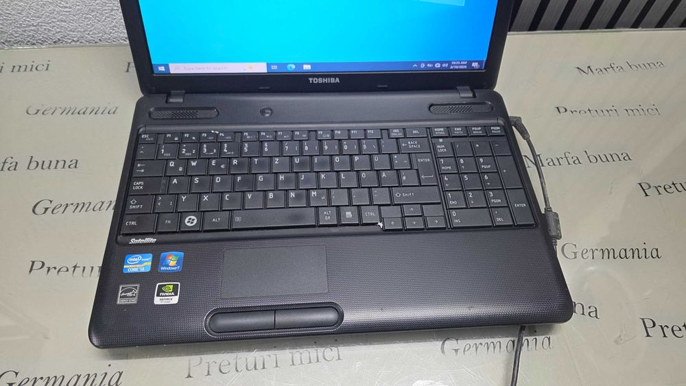 Laptop core i3 - Toshiba Satellite C660 - functional - instalat