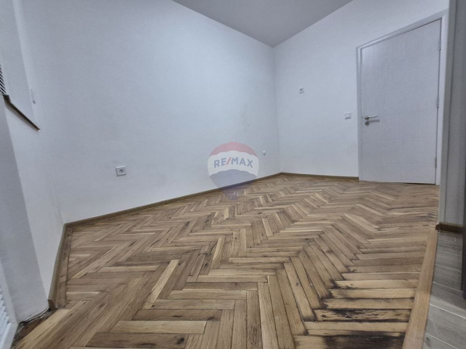 Дава се под наем Тристаен апартамент в Варна, Трошево - 92 кв.м за 498.27 € - Снимка #4