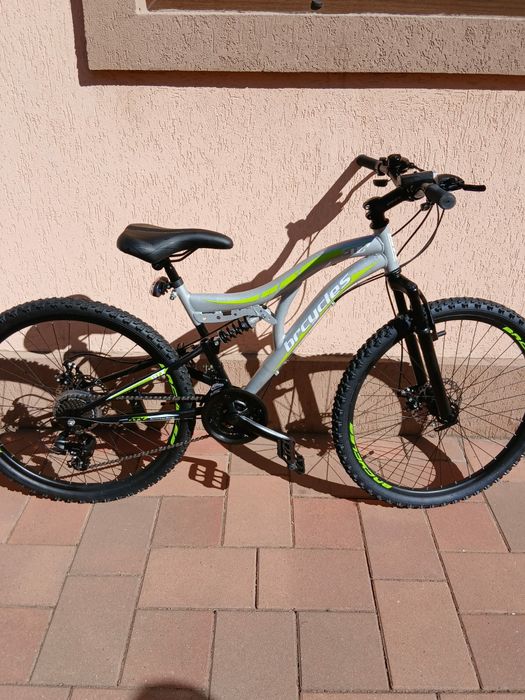 Vând bicicleta brcycles