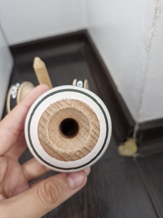 Kendama cereal  rosu negru (negoceabil)
