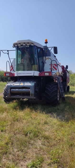 Продам бу комбайн вектор