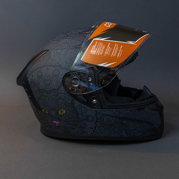 Каска за мотор , пистов , скутер , ел. тротинетка и др./ Размер S , M