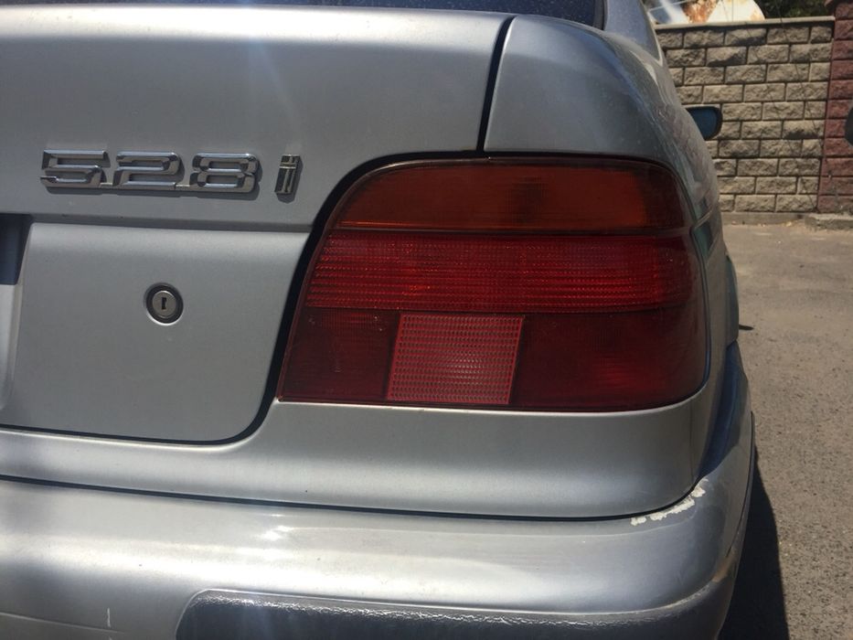 Продам задние фонари bmw E 39