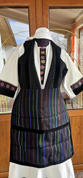 Македонска носия