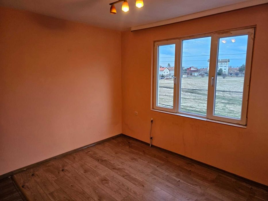 Дава се под наем Етаж от къща в Божурище - 73 кв.м за 382.5 € - Снимка #3