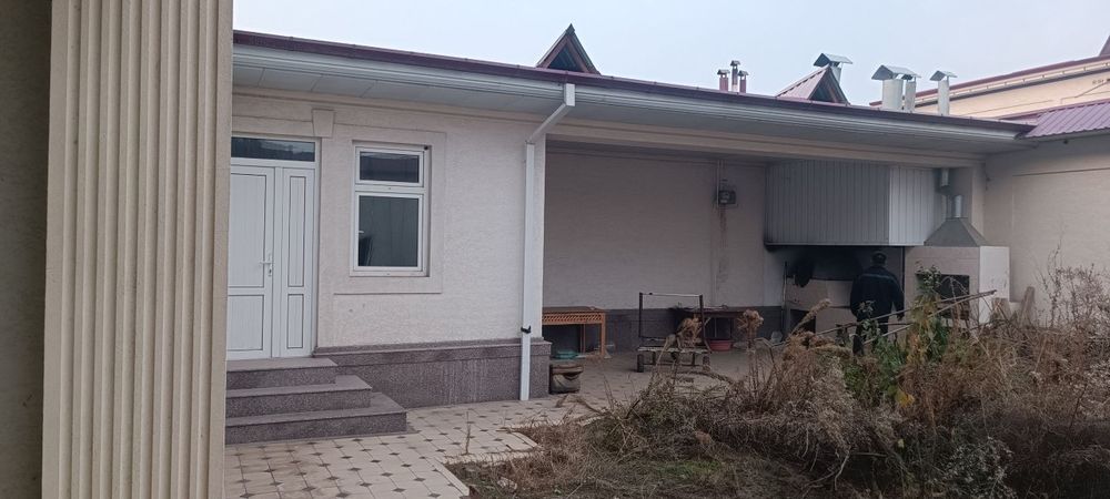 котеж уй сотилади