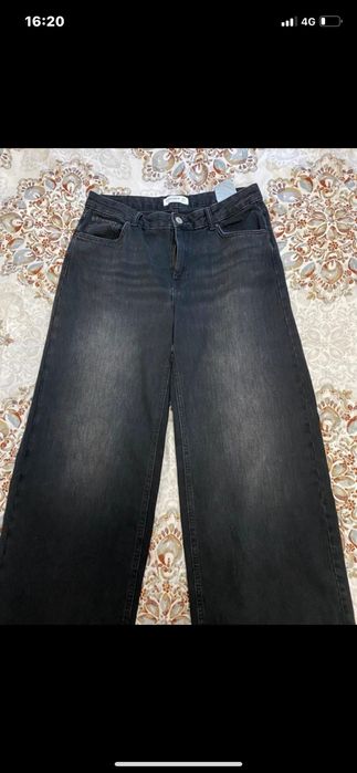 Vând blugi nou fără eticheta ,mărimea 40