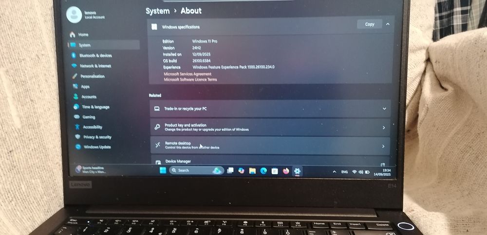 Lenovo ThinkPad E14 Core i5-10210U 1.6 GHz 8GB RAM 240GB  NWVME