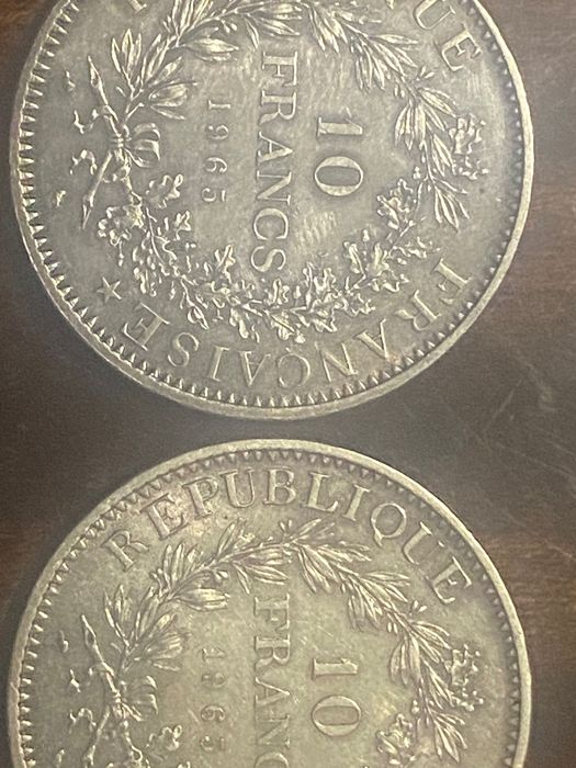 Сребърни франкове от 1965 година -2 броя