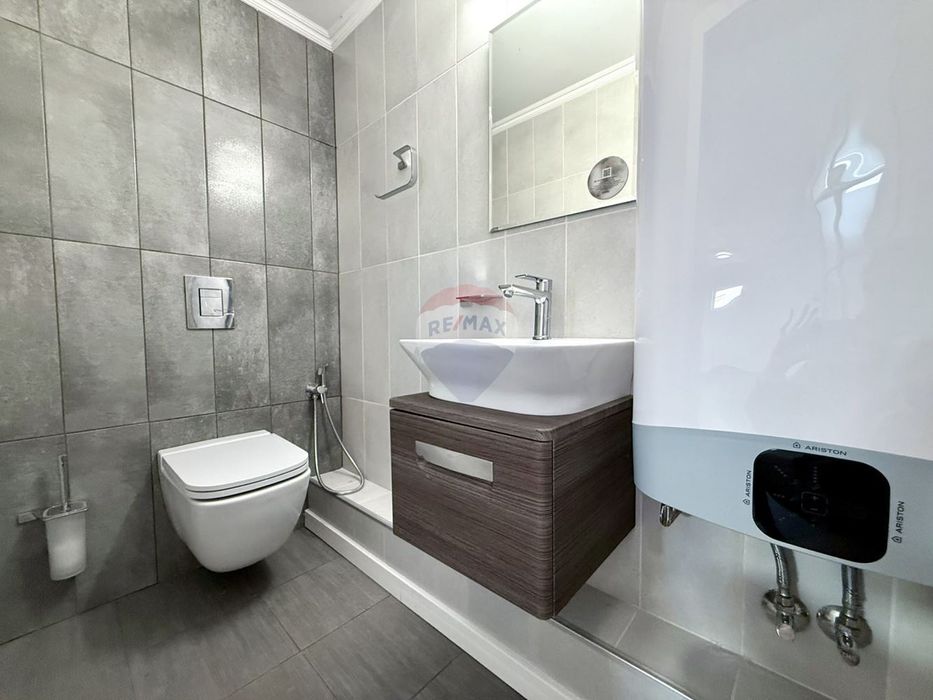 Продава се Къща в Балчик - 295 кв.м за 649 €/кв.м - Снимка #11