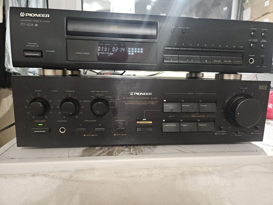 Pioneer A-44  made in Japan
