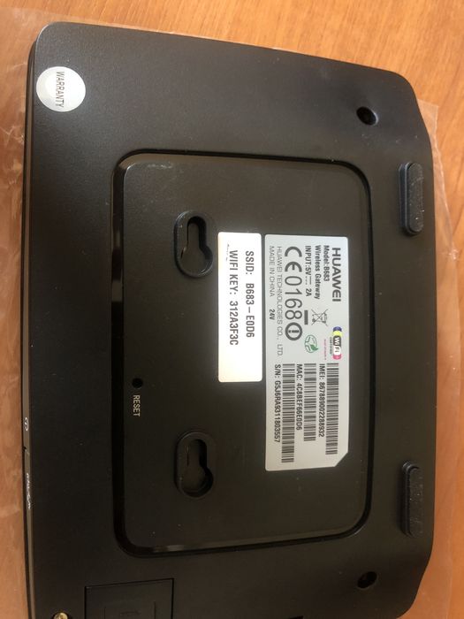 Router huawei negru
