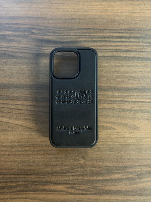 Кейс Masion Margiela за iphone 17 pro 15 16