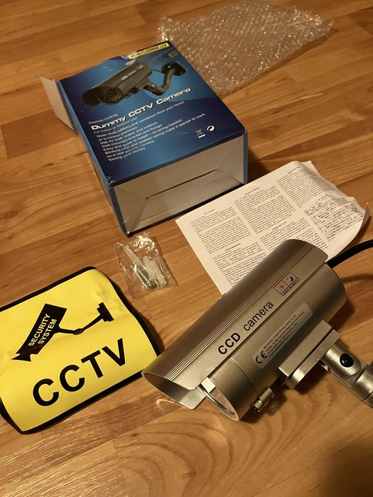 NOUA Camera supraveghere FALSA cu bec led