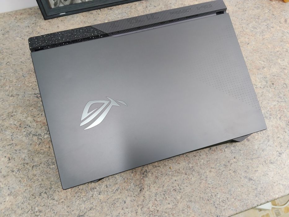 Laptop Asus Rog G17 Ryzen9 6900HX, RTX 3070 TI, 360hz display