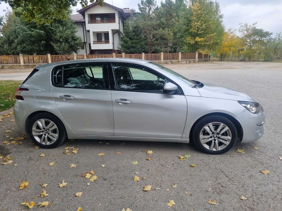 Peugeot 308 1.6 безнин 125к.с. 2014г.