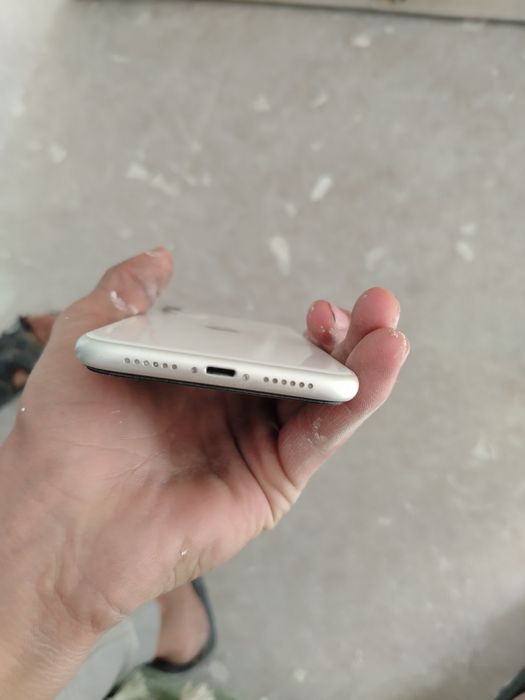 Iphone 11 holati idyal 128talik ochilmagan yomky 70