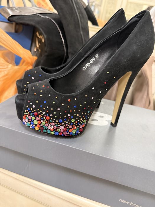 Продаю туфельки Италия