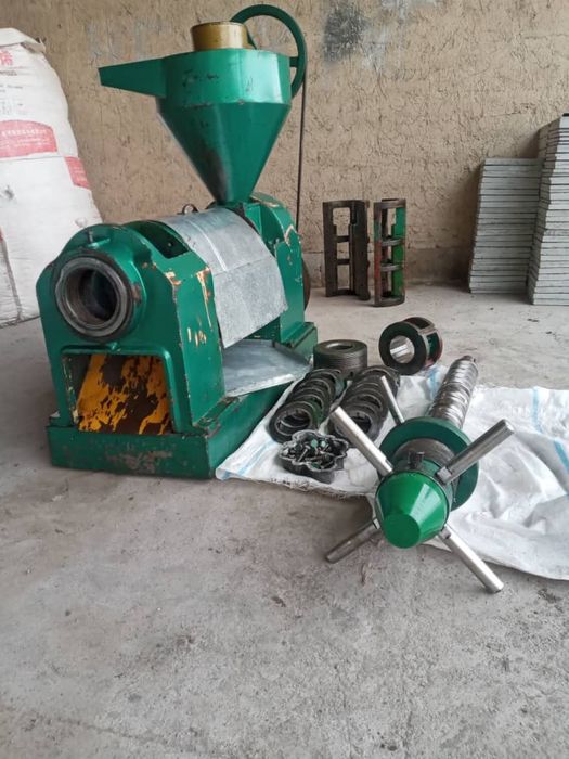 Продам прес для подсолнечное масло