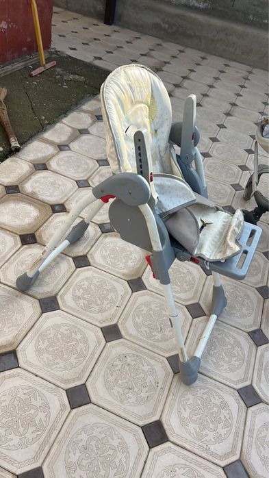 Детский стульчик для кормления