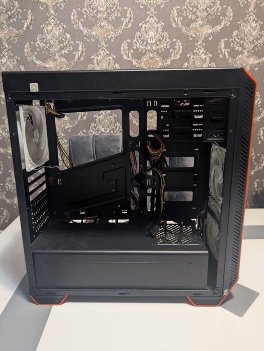 Carcasa ATX + sursa 650w