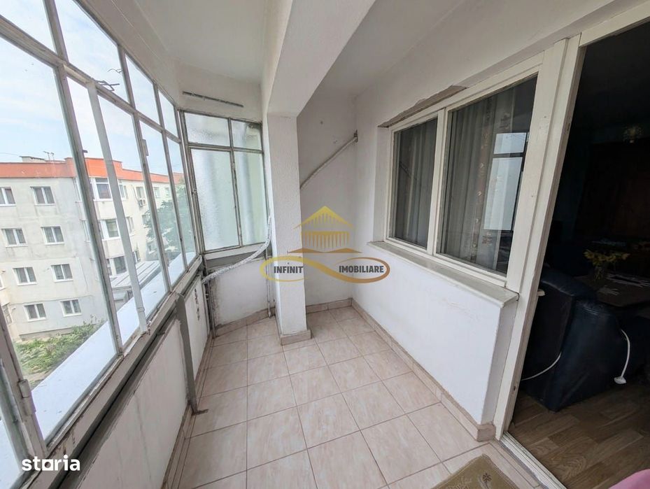 Apartament 3 camere decomandate, str.9 Mai
