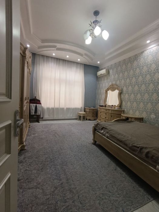 Сотилади Мойкоргонда 6 сотих 9 та хона