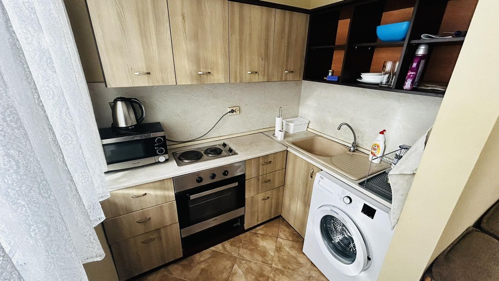 Дава се под наем Двустаен апартамент в Бургас, Възраждане - 60 кв.м за 331.5 € - Снимка #1