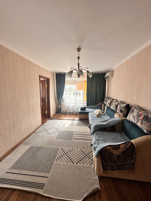 Продам теплую 3-комнатную квартиру