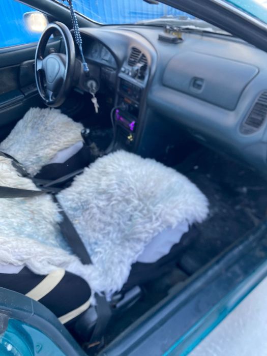 Продам Мазду 323