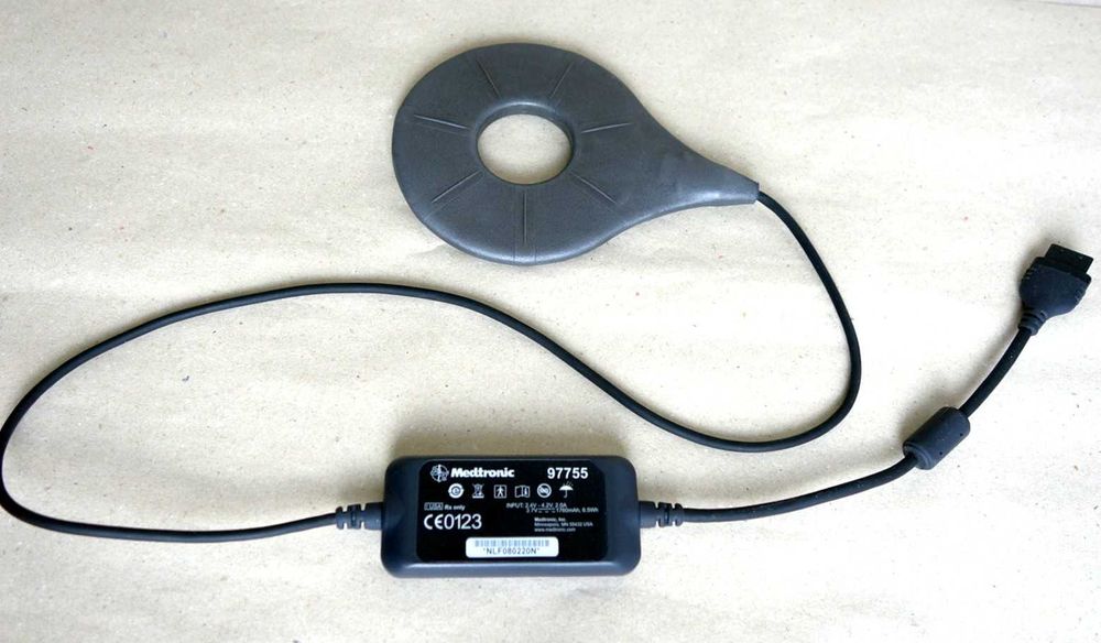 Невростимулатор стимулатор на гръбначния мозък Medtronic 97745 + 97755