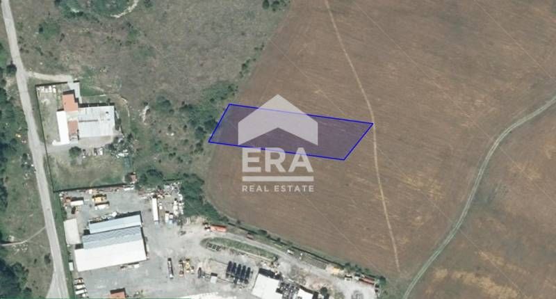 Парцел в с. Нови Хан