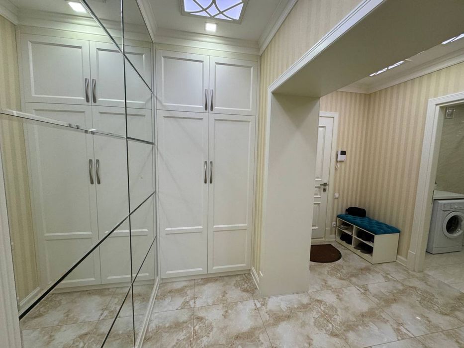 Продается 3х ком 82м2 ЦУМ Сенат Срочно