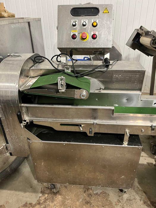 Mașină de tăiat cu bandă