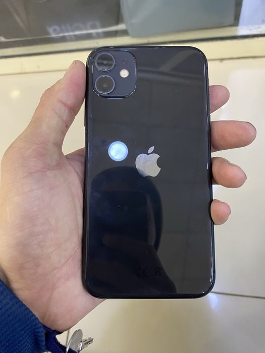 Продам айфон 11 64гб