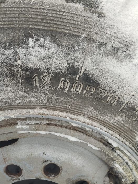 Шины 12.00R20 с дисками