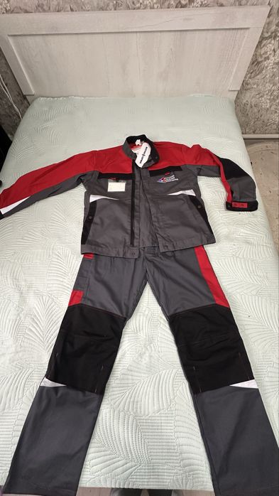 Продам спецодежду