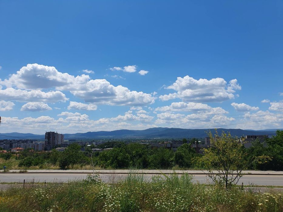 ПАРЦЕЛИ - Упи - Зорница