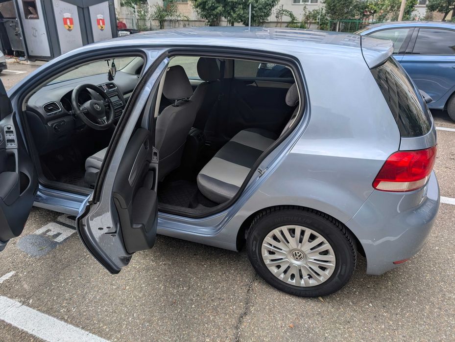 Golf 6, 1.2 TSI, 210 000 km(ușor în creștere) unic proprietar