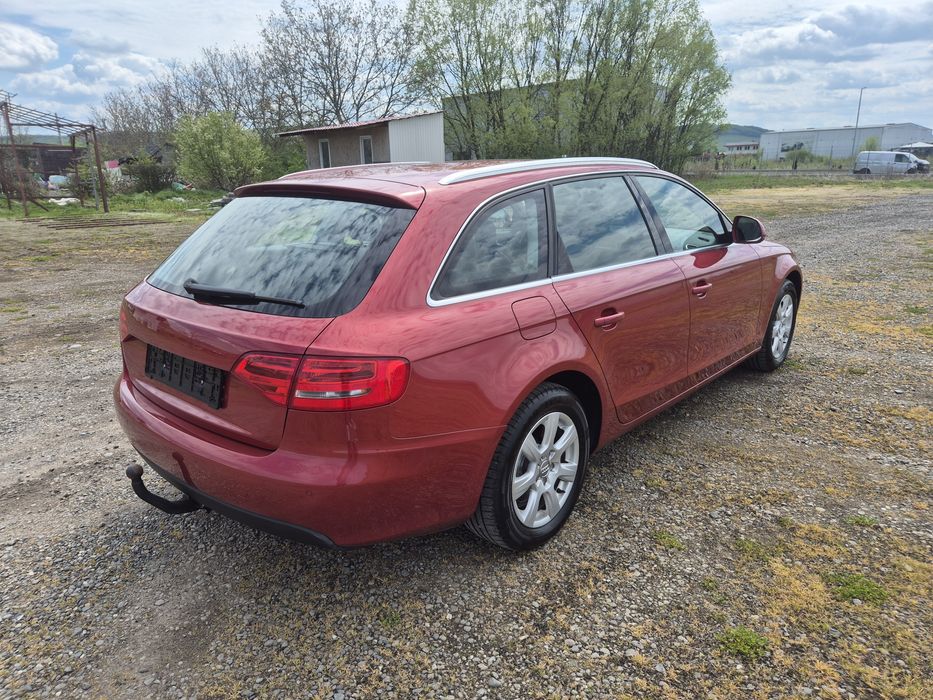 Audi A4  1.8 benzina  174000 km