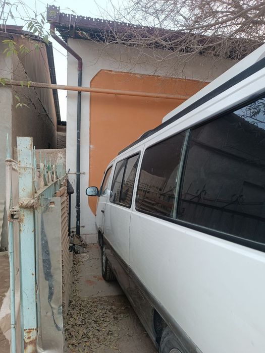 ISTANA SONG YONG SOTLDI YIL2002 w601  mator moy yemidi tagida rama bor