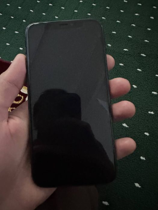 Iphon 11 pro idial sastayana